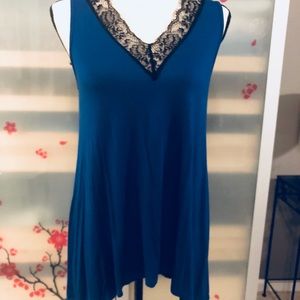 Green Envelope Asymmetrical Blue Tank w Lace - M